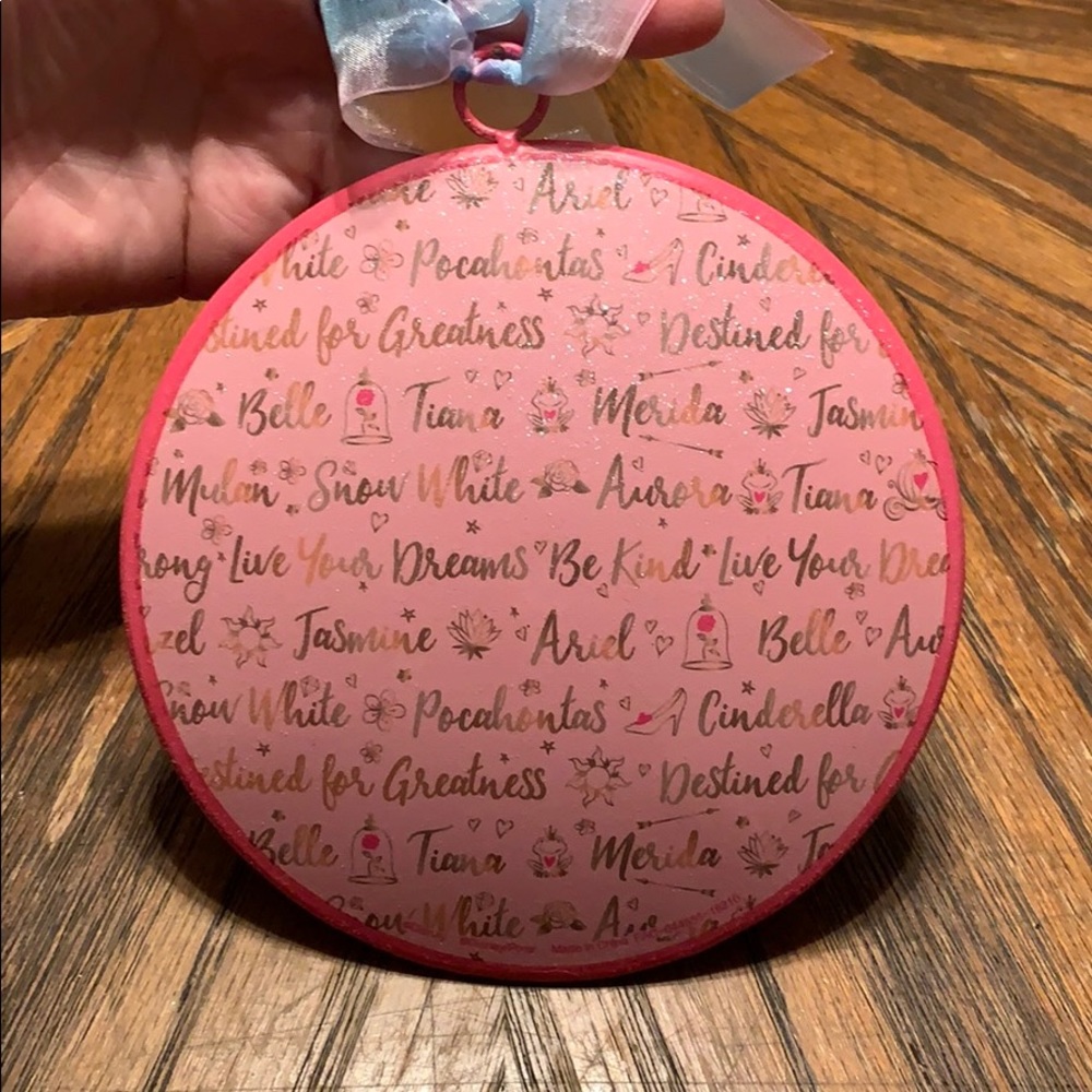 Disney princess ornament - Picture 2 of 4